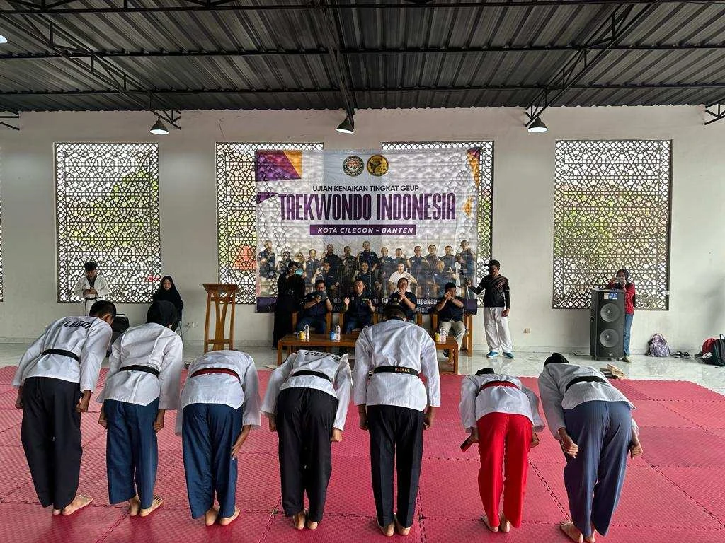 Gelar Ujian Kenaikan Tingkat, Teakwondo Indonesia Kota Cilegon di tangan H. Dede Rohana Putra Berpotensi Memberikan Banyak Prestasi