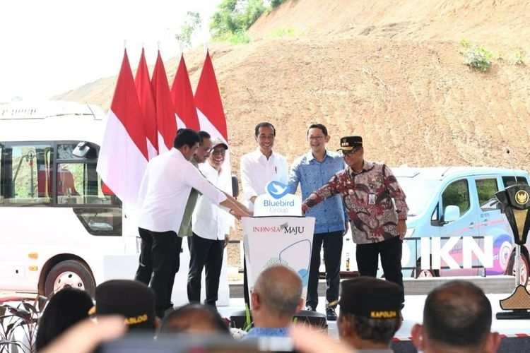 Jokowi Kenalkan Transportasi yang Ramah Dengan Lingkungan di Kawasan IKN