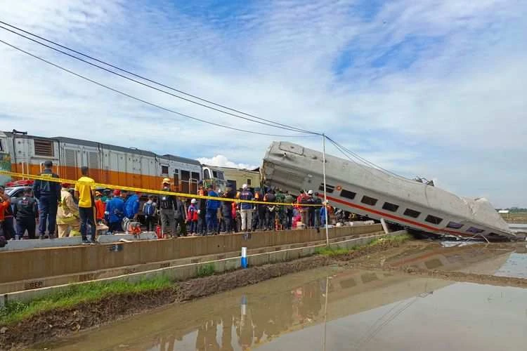 KNKT Dirikan Tim Untuk Selidiki Penyebab Insiden Kereta di Bandung