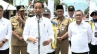Jokowi Nyatakan Bahwa Pemerintah Alokasikan Dana Sebesar Rp 1,36 Triliun Untuk Perbaikan Jalan Di Jawa Tengah