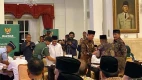 Presiden RI Joko Widodo  Dan Wakil Presiden Ma'ruf Amin Serta Sejumlah Menteri Serahkan Zakat Lewat Baznas Di Istana